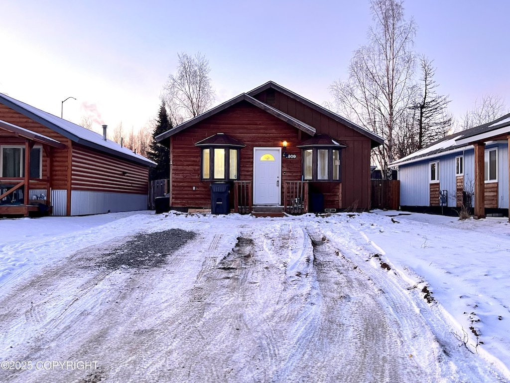 view of front of property