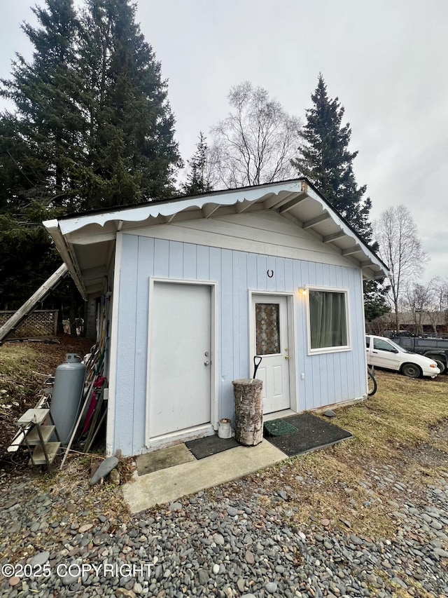 view of outbuilding with an outbuilding