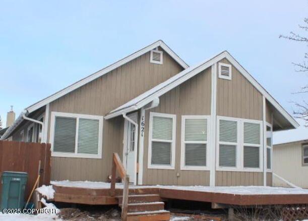 view of front of home