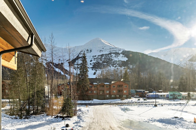 property view of mountains