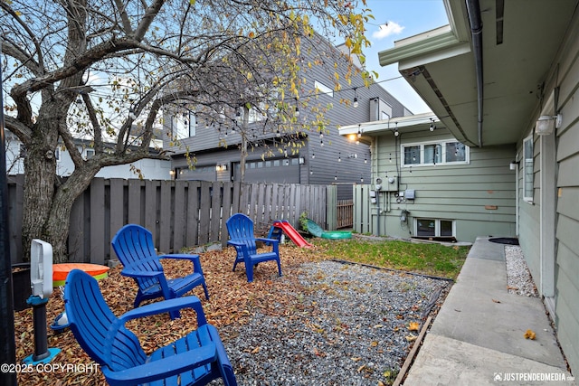 521 N St, Anchorage, AK 99501 - view of yard featuring fence