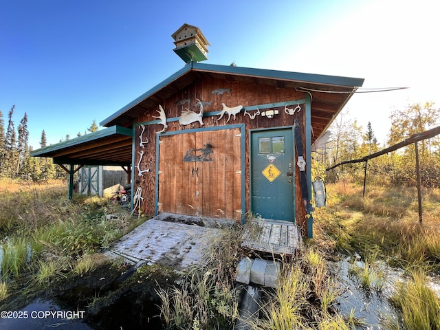 view of outdoor structure