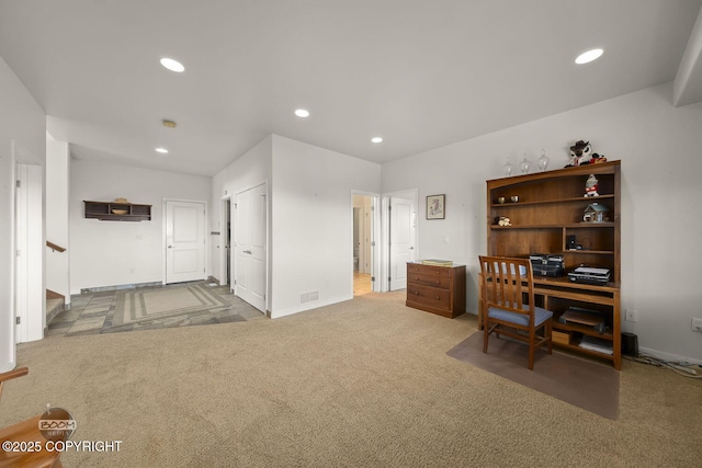 carpeted home office featuring visible vents, recessed lighting, and baseboards