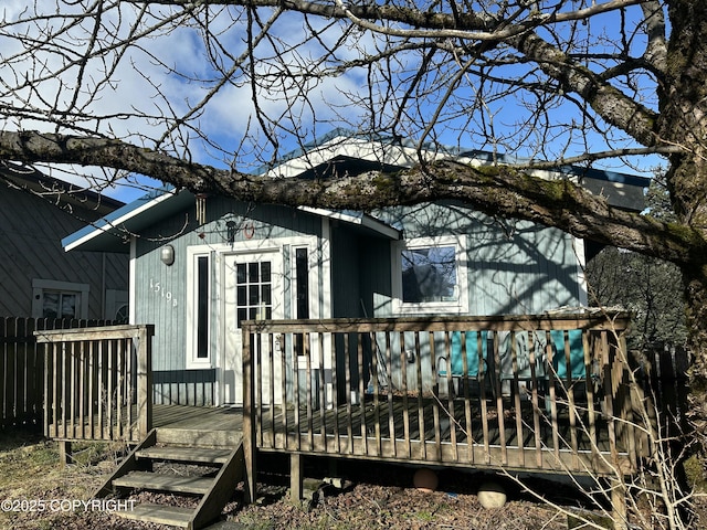 deck with fence