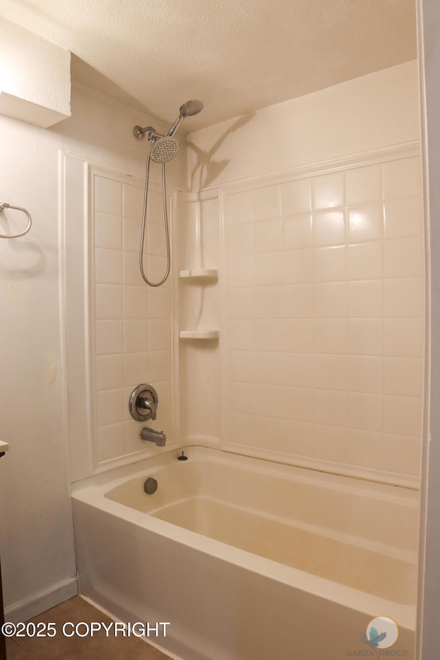 1468 Davison Rd, North Pole, AK 99705 - bathroom with washtub / shower combination and a textured ceiling