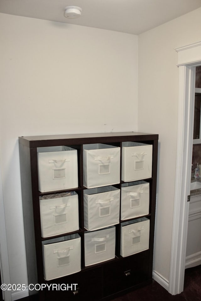 435 N Chugach St, Palmer, AK 99645 - detailed view of a smoke detector and baseboards