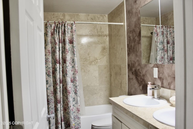 435 N Chugach St, Palmer, AK 99645 - full bath with shower / tub combo with curtain and double vanity