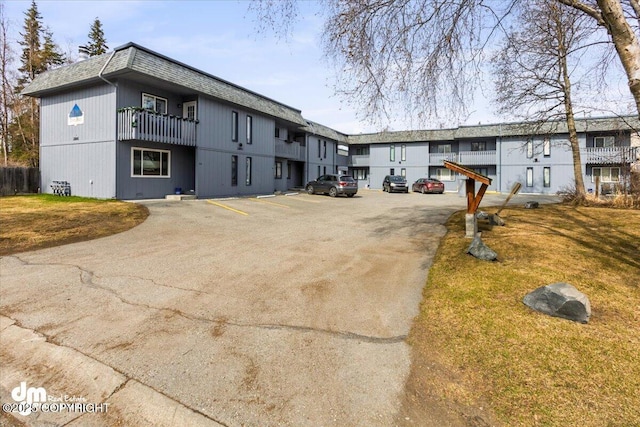 exterior space featuring driveway