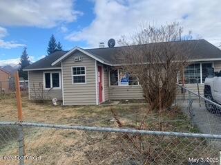 1415 Twining Dr, Anchorage, AK 99504 - view of front of home