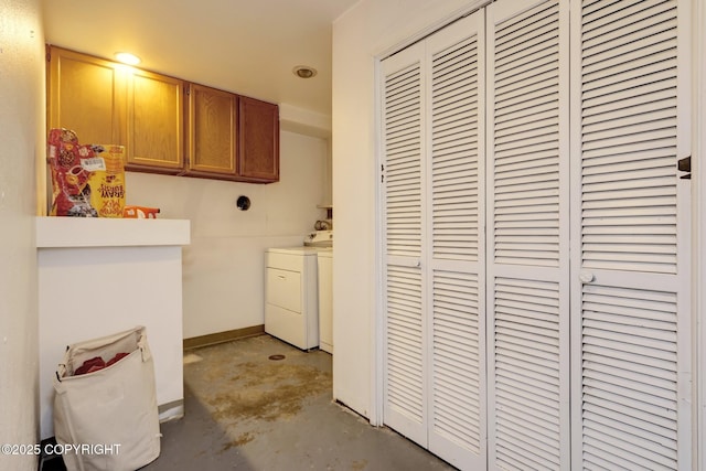 3550 Kachemak Cir, Anchorage, AK 99515 - laundry area with washing machine and clothes dryer, cabinet space, and baseboards