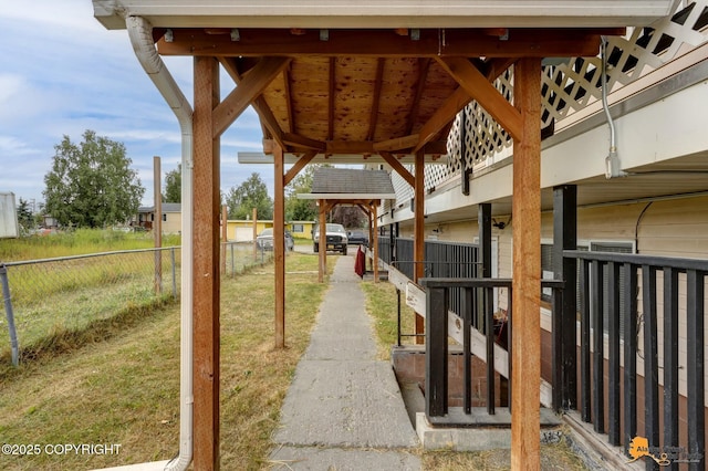525 E 14th Ave, Anchorage, AK 99501 - view of yard