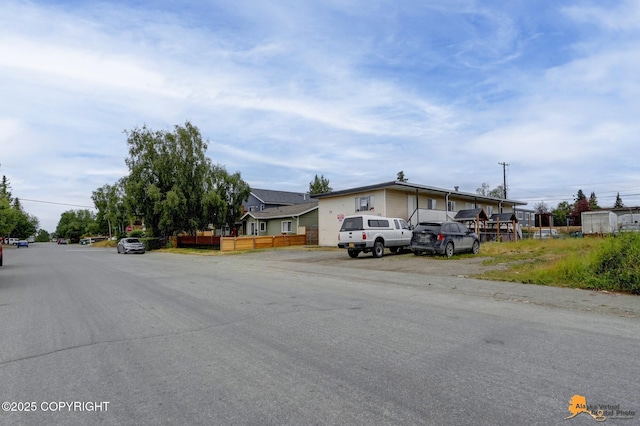 525 E 14th Ave, Anchorage, AK 99501 - view of front of house featuring uncovered parking