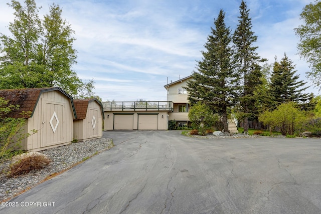 13120 Saunders Rd, Anchorage, AK 99516 - view of asphalt driveway