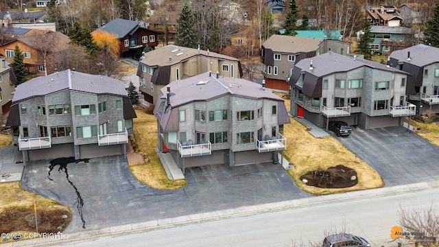 birds eye view of property featuring a residential view
