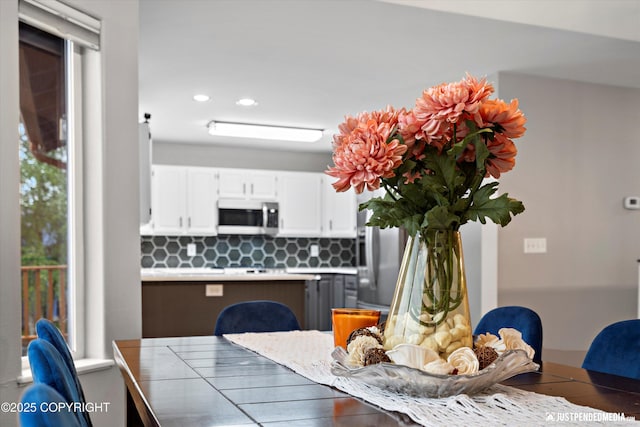 800 Howard Cir, Anchorage, AK 99504 - dining room with recessed lighting