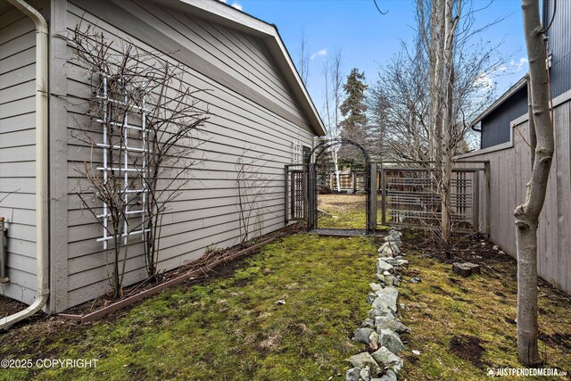 view of yard featuring fence