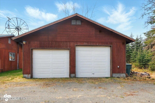 view of detached garage