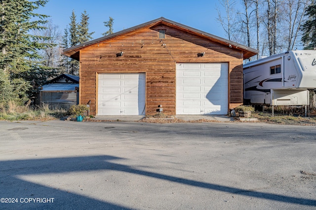view of detached garage