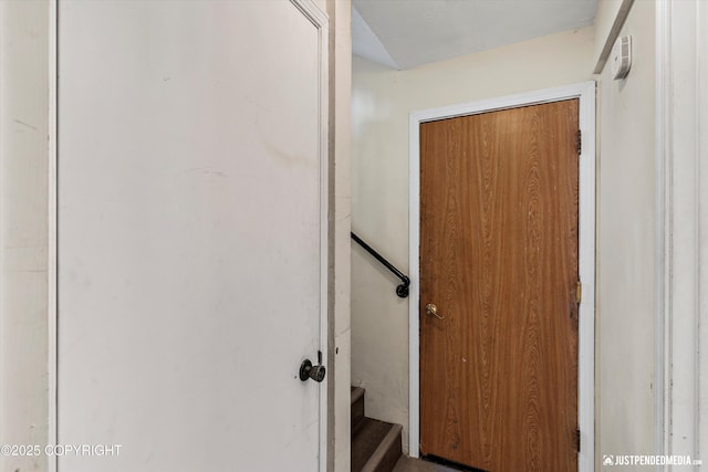 3810 Midvale Cir, Anchorage, AK 99507 - interior space