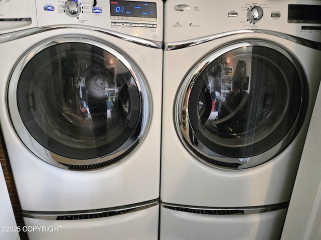 1902 Swetmann Ave, Seward, AK 99664 - clothes washing area with laundry area and independent washer and dryer