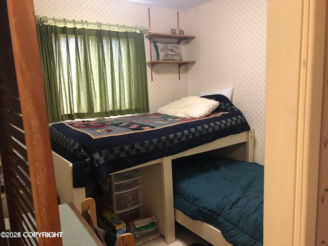 35290 Fisherman Rd, Soldotna, AK 99669 - bedroom with wallpapered walls