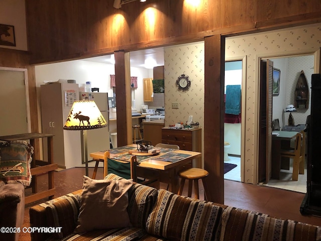 35290 Fisherman Rd, Soldotna, AK 99669 - view of dining area