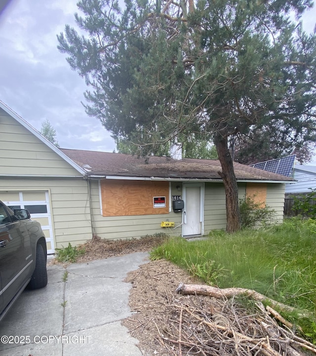 1614 Kepner Dr, Anchorage, AK 99504 - ranch-style house with driveway