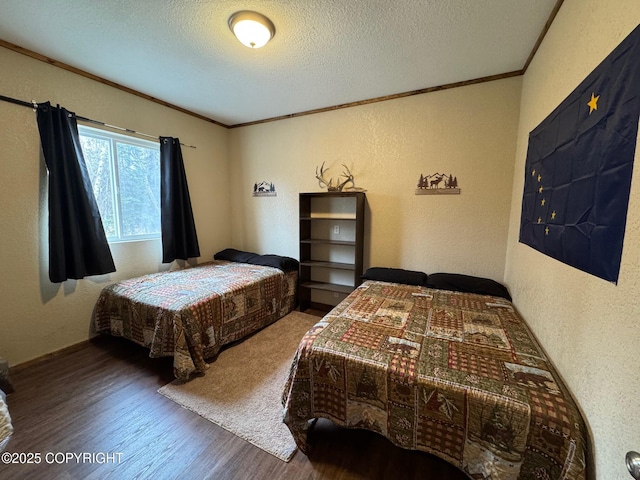 46050 Lax Cir, Soldotna, AK 99669 - bedroom featuring crown molding, a textured ceiling, a textured wall, and wood finished floors