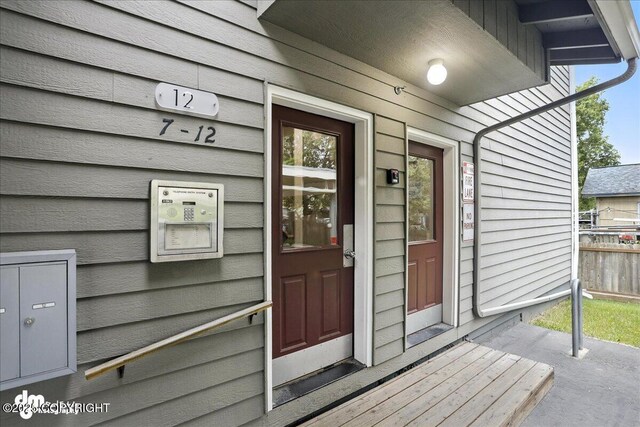 123 E 24th Ave # 4, Anchorage, AK 99503 - entrance to property