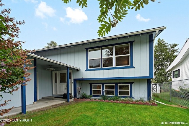 3520 Glenn-Don Cir, Anchorage, AK 99504 - bi-level home featuring a ceiling fan