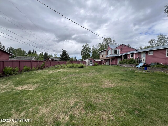 7700 Dover Ave, Anchorage, AK 99504 - view of yard