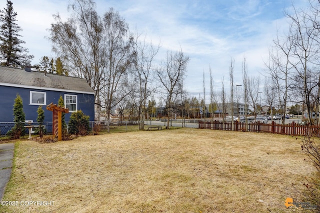 1008 Cordova St, Anchorage, AK 99501 - view of yard