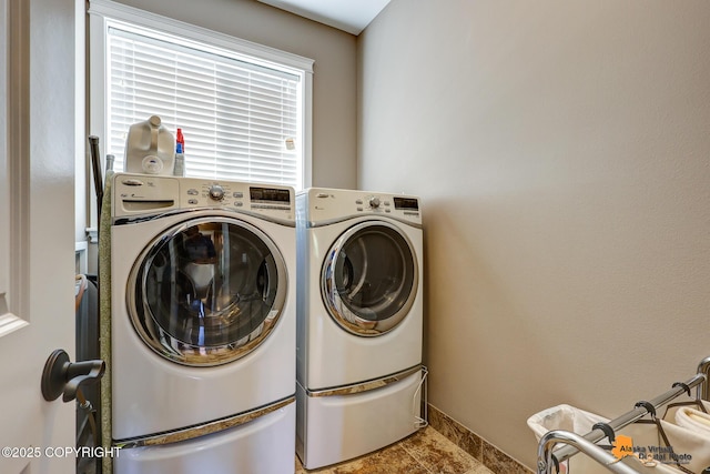 10588 E Nighthawk Cir, Palmer, AK 99645 - laundry area featuring washing machine and clothes dryer