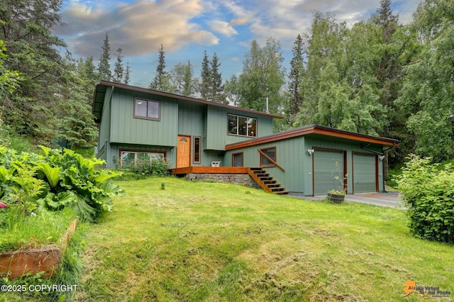 11721 Wranglers Way, Anchorage, AK 99516 - split foyer home with a front yard
