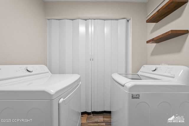 1507 W 47th Ave, Anchorage, AK 99503 - laundry room featuring washer and dryer