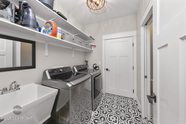3589 N Magnolia Cir, Wasilla, AK 99654 - washroom featuring washer and clothes dryer