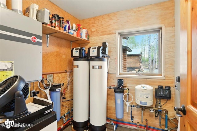 view of utility room