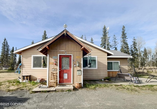 view of front of home featuring a wooden deck
