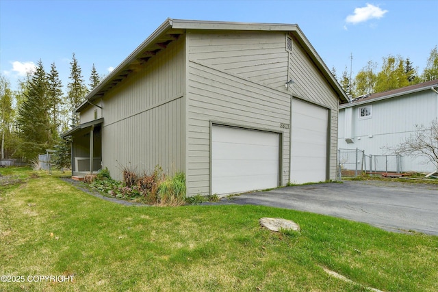 view of detached garage