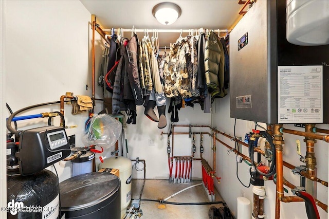 37638 Dutch Landing Loop, Sterling, AK 99672 - utility room featuring water heater