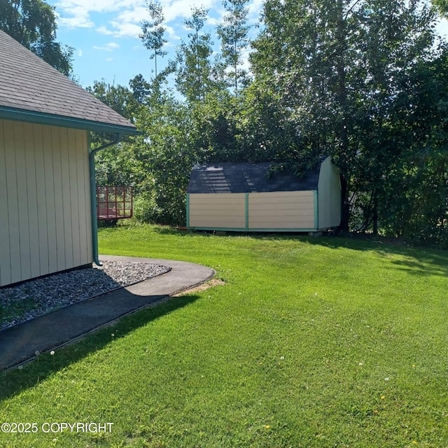 2541 S Teeland St, Wasilla, AK 99623 - view of grassy yard