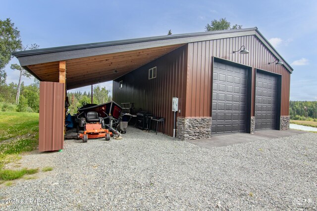 52619 Chumelina Ct, Kasilof, AK 99610 - garage with a garage