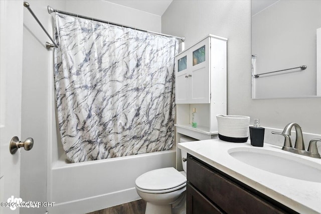 1521 N Kerry Ln, Wasilla, AK 99654 - full bath featuring vanity, shower / bath combo with shower curtain, and wood finished floors