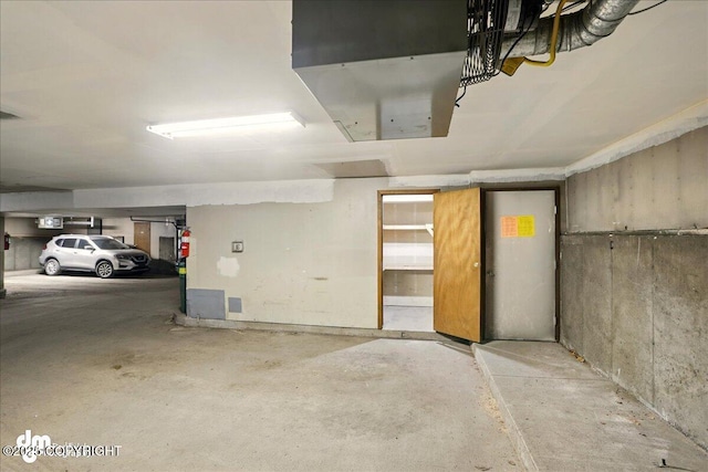 7341 Huntsmen Cir Unit 19C, Anchorage, AK 99518 - view of parking deck