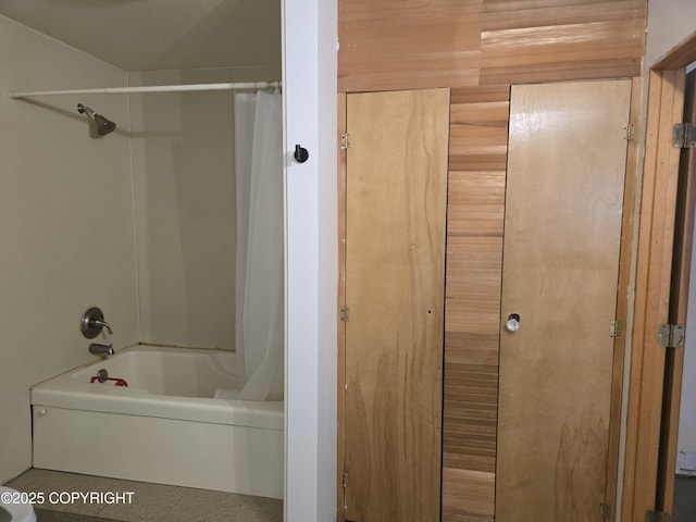 17690 E Idle Dr, Palmer, AK 99645 - full bathroom featuring shower / bath combo