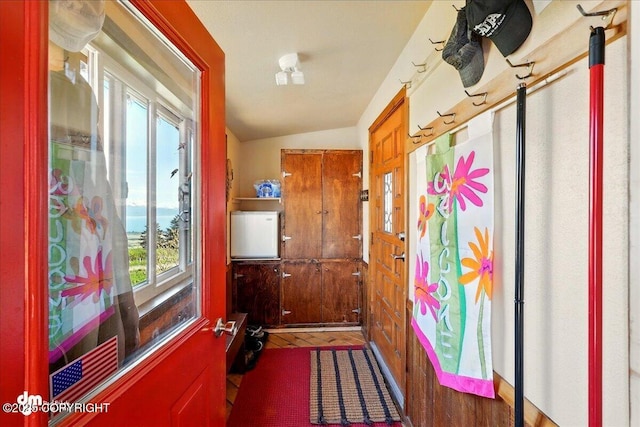 5301 N Glacier View Ct, Homer, AK 99603 - foyer featuring vaulted ceiling