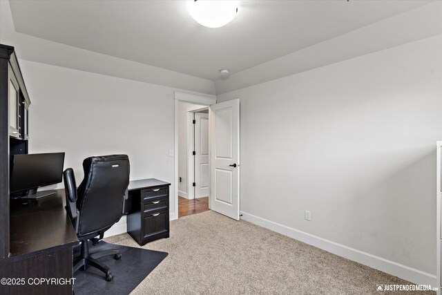 1506 M St, Anchorage, AK 99501 - office area with light colored carpet and baseboards