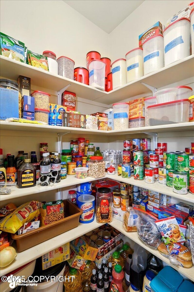 6325 S Hayfield Rd, Wasilla, AK 99654 - view of pantry