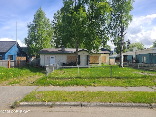 1403 Nelchina St, Anchorage, AK 99501 - view of front of property featuring a fenced front yard