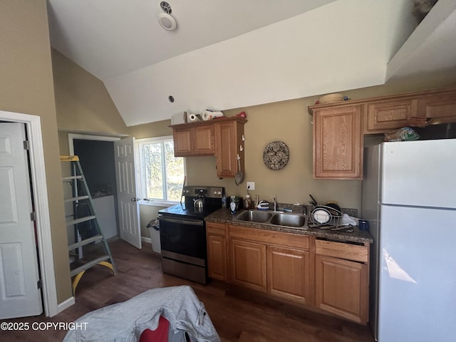 17185 Lunchbox Dr, Ninilchik, AK 99639 - kitchen with freestanding refrigerator, a sink, electric stove, lofted ceiling, and dark wood-type flooring